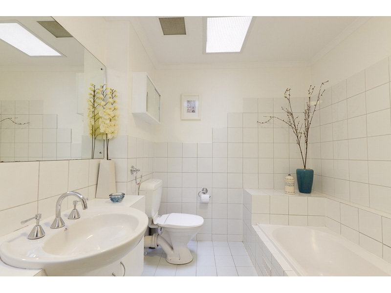15 Tomsey Street, Adelaide Sold by Booth Real Estate - image 1