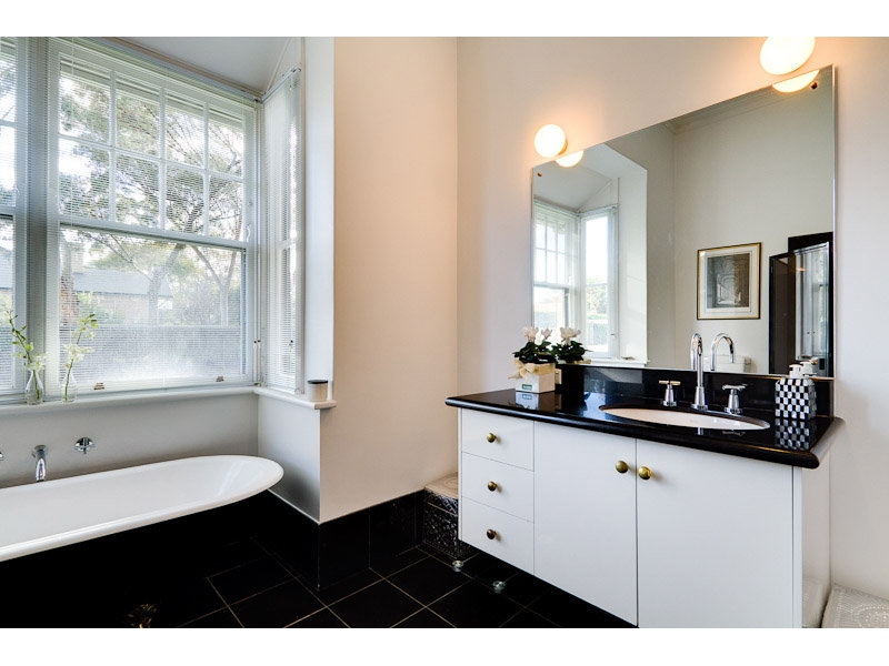 24 Avenel Gardens Road, Medindie Sold by Booth Real Estate - image 1