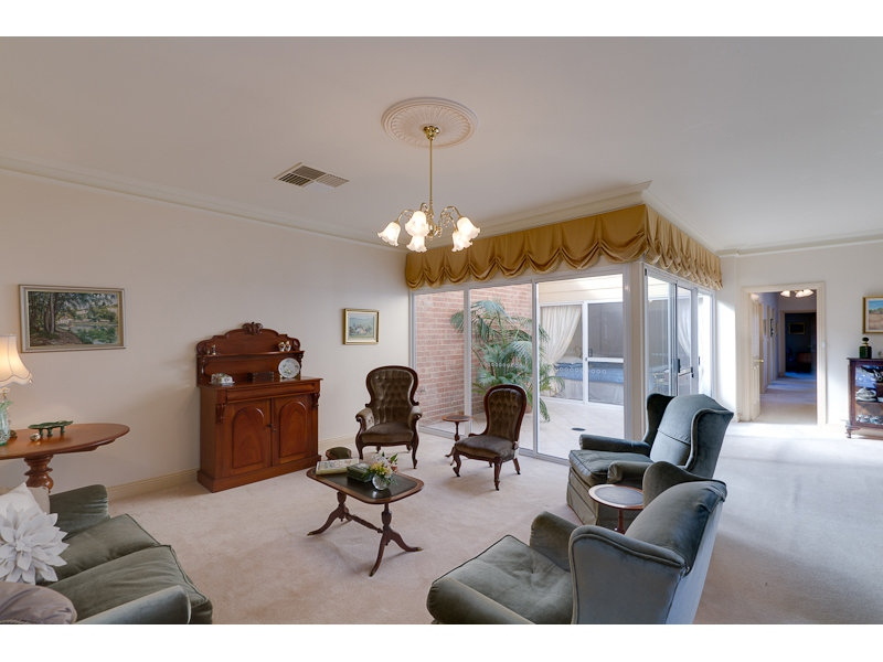 22A Jarvis Street, Erindale Sold by Booth Real Estate - image 1