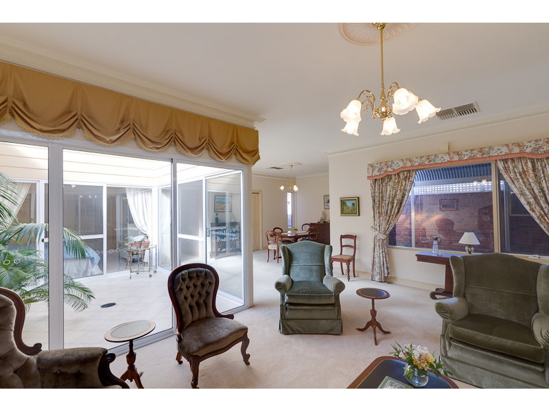 22A Jarvis Street, Erindale Sold by Booth Real Estate - image 1