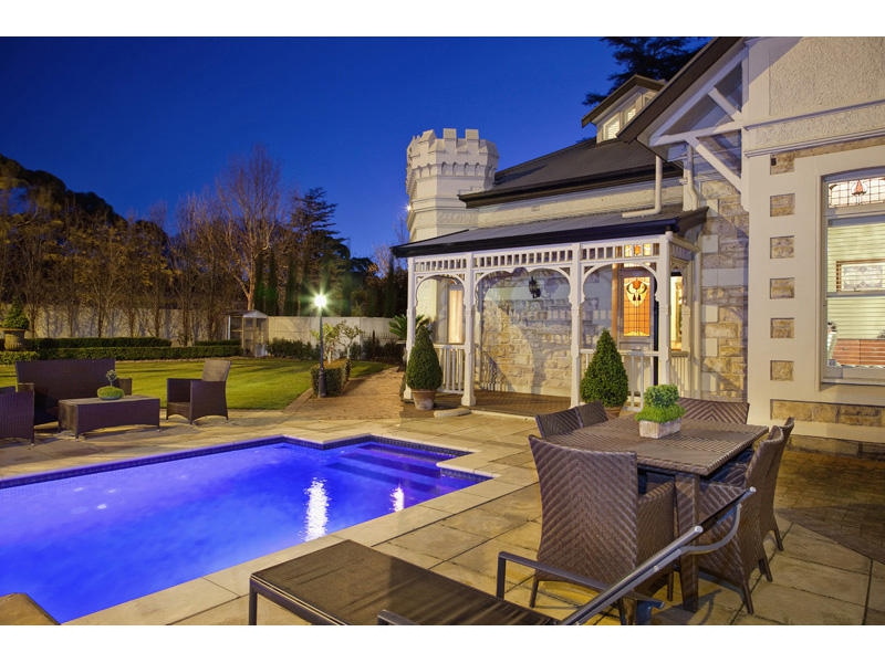 160 Cross Road, Malvern Sold by Booth Real Estate - image 1