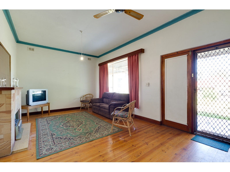 10 May Terrace, Kensington Park Sold by Booth Real Estate - image 1