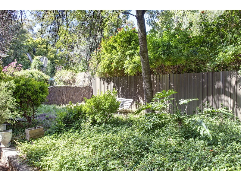 402 Kensington Road, Erindale Sold by Booth Real Estate - image 1