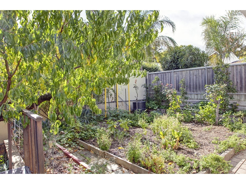 7 Glebe Street, Glen Osmond Sold by Booth Real Estate - image 1