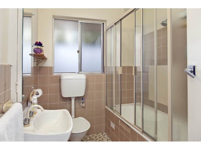 16-18 Harrow Road, College Park Sold by Booth Real Estate - image 1