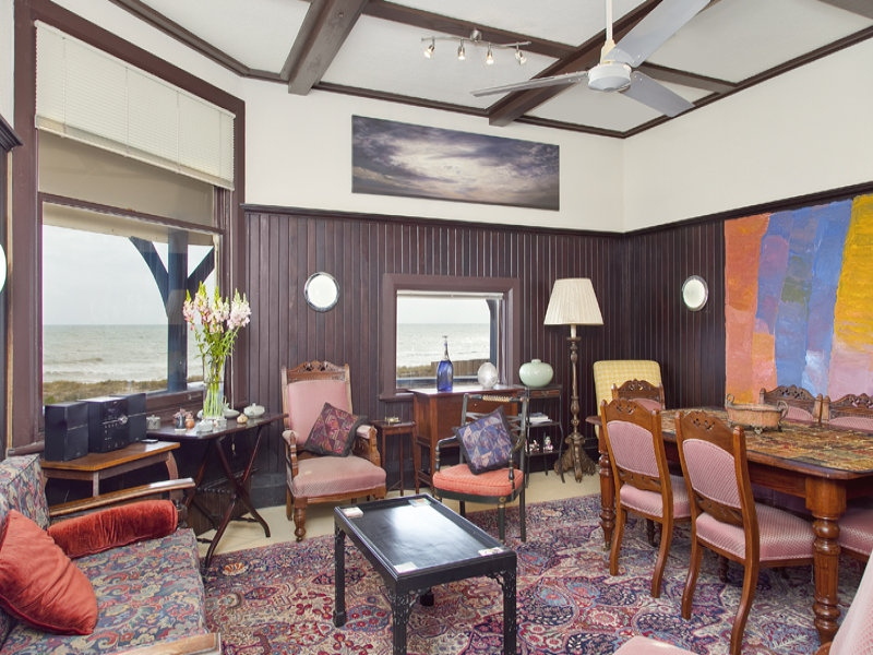 161 The Esplanade, Brighton Sold by Booth Real Estate - image 1