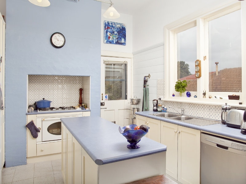 161 The Esplanade, Brighton Sold by Booth Real Estate - image 1