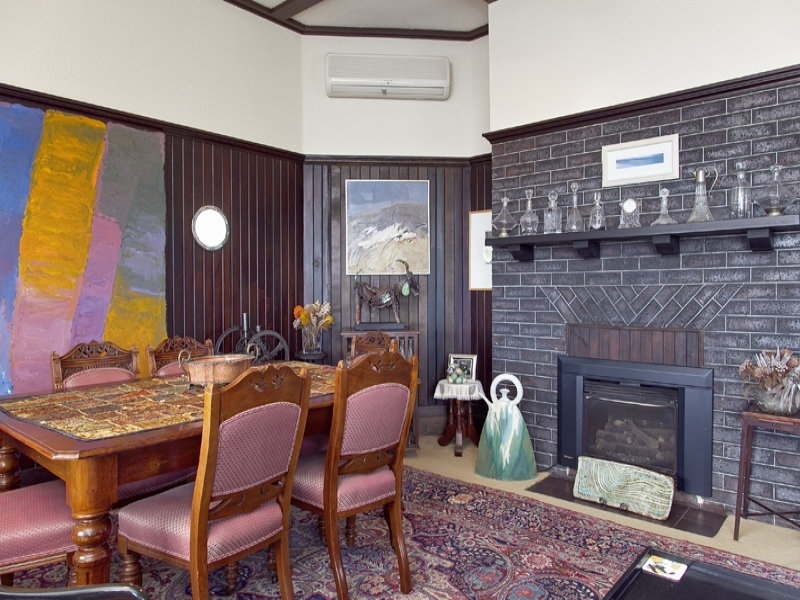 161 The Esplanade, Brighton Sold by Booth Real Estate - image 1