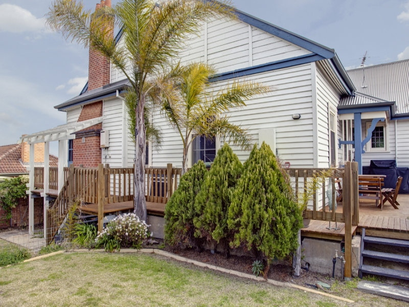 161 The Esplanade, Brighton Sold by Booth Real Estate - image 1