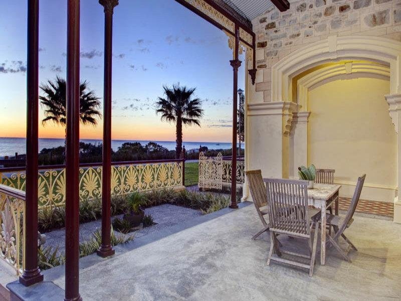 499 Esplanade, Grange Sold by Booth Real Estate - image 1