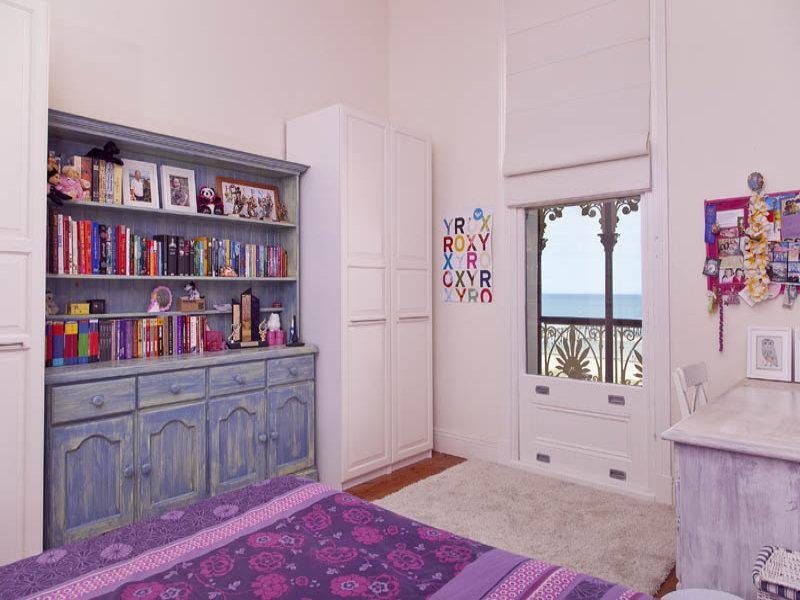 499 Esplanade, Grange Sold by Booth Real Estate - image 1
