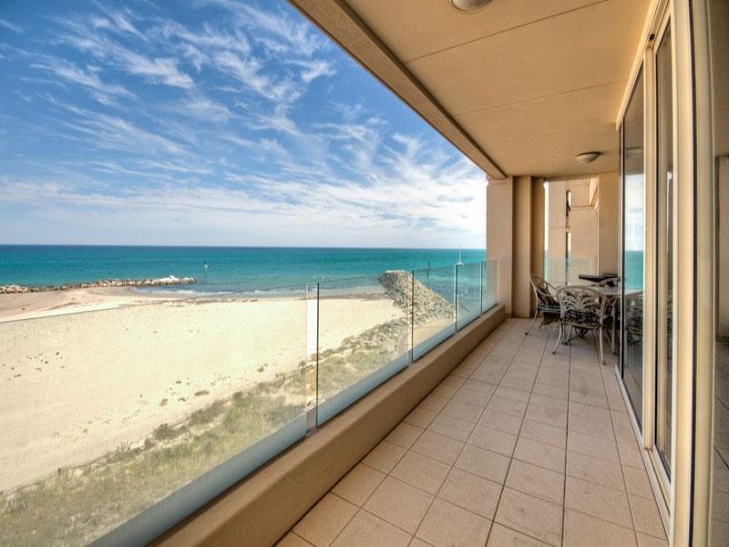 54/3 Holdfast Promenade, Glenelg Sold by Booth Real Estate - image 1