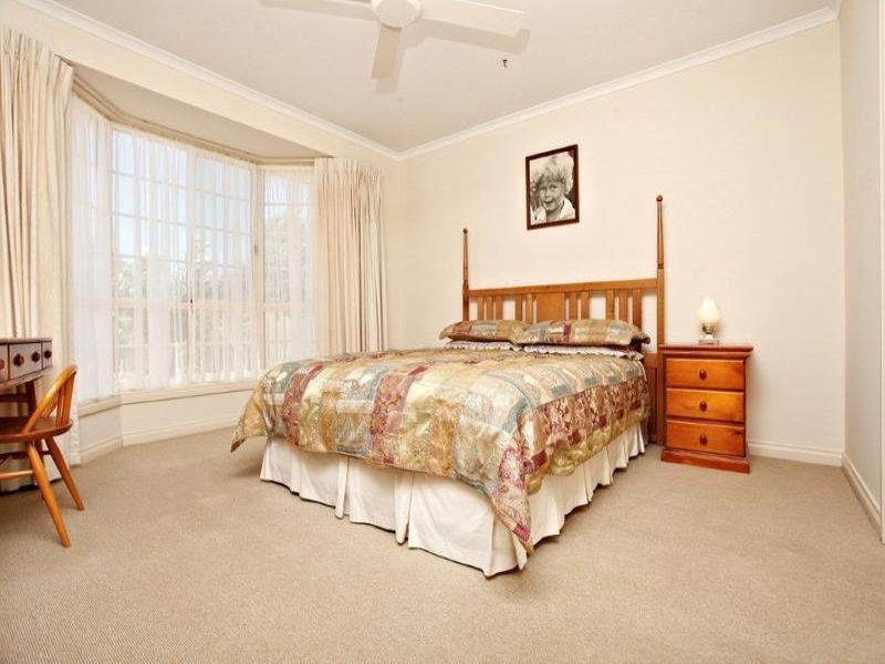 8 DUNE COURT, Normanville Sold by Booth Real Estate - image 1