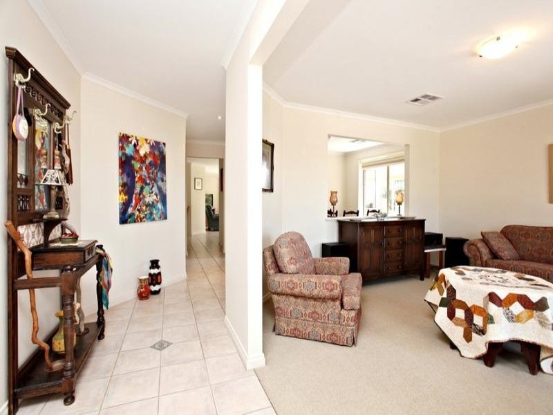 8 DUNE COURT, Normanville Sold by Booth Real Estate - image 1