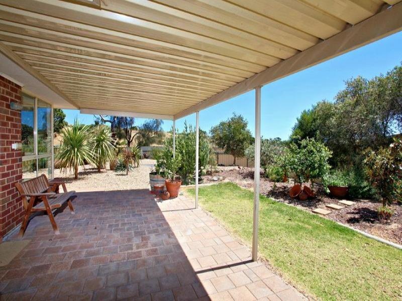 8 DUNE COURT, Normanville Sold by Booth Real Estate - image 1