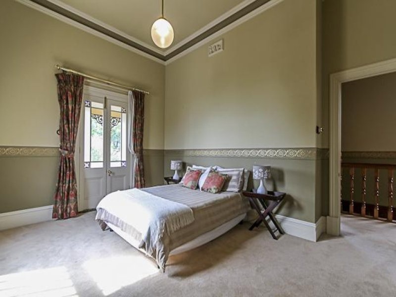 4 Mitchell Close, Fitzroy Sold by Booth Real Estate - image 1