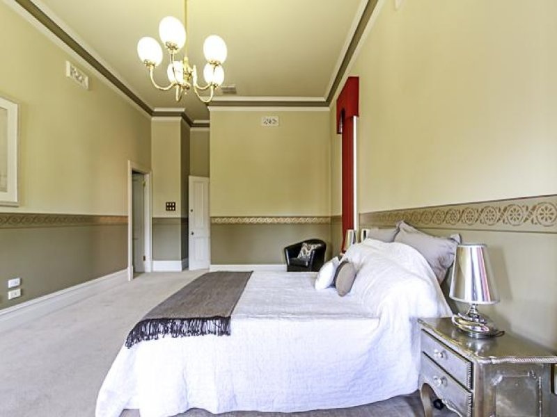 4 Mitchell Close, Fitzroy Sold by Booth Real Estate - image 1