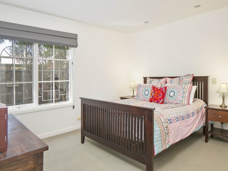 2/1A CARR AVENUE, Frewville Sold by Booth Real Estate - image 1