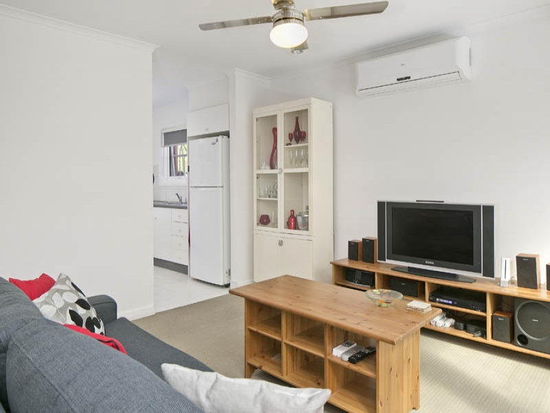 2/1A CARR AVENUE, Frewville Sold by Booth Real Estate - image 1