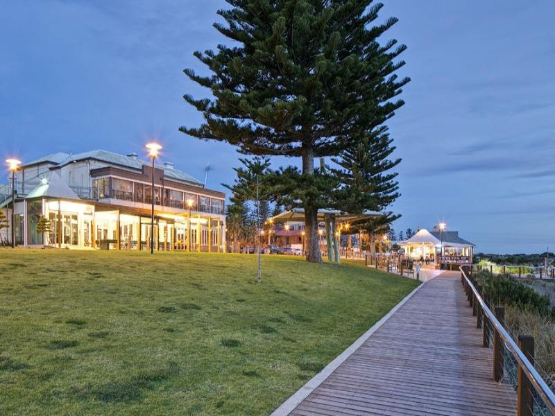 6/491 ESPLANADE, Grange Sold by Booth Real Estate - image 1