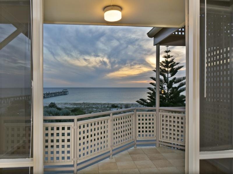 6/491 ESPLANADE, Grange Sold by Booth Real Estate - image 1