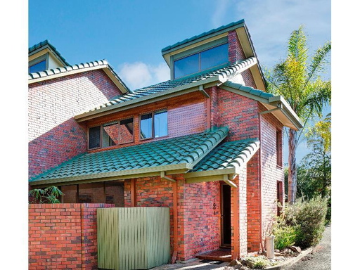 2/88 Barnard Street, North Adelaide Sold by Booth Real Estate