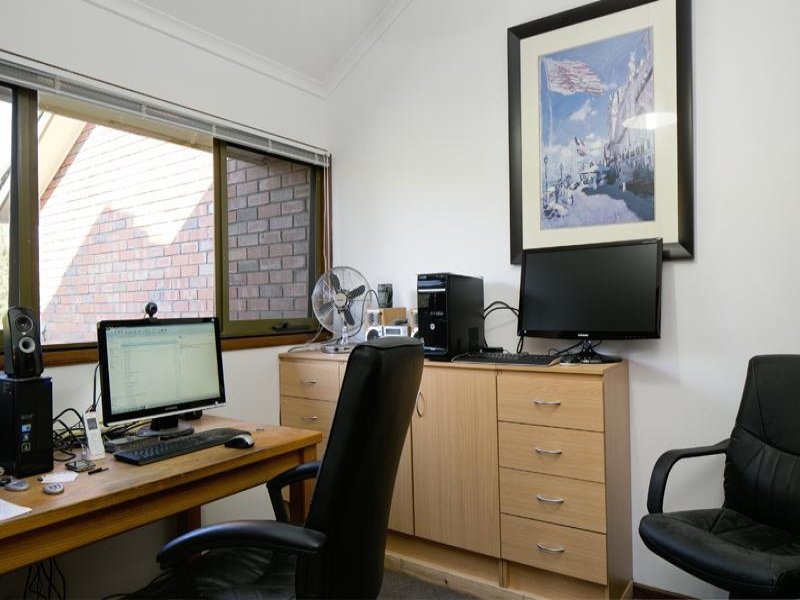2/88 Barnard Street, North Adelaide Sold by Booth Real Estate - image 1