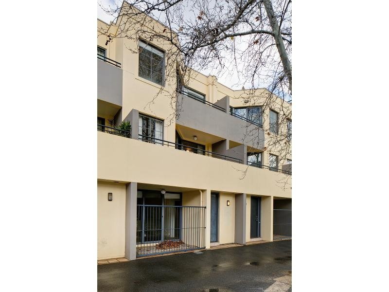 4 OLIVER COURT, Adelaide Sold by Booth Real Estate - image 1