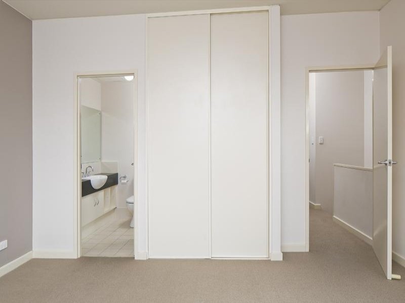 4 OLIVER COURT, Adelaide Sold by Booth Real Estate - image 1