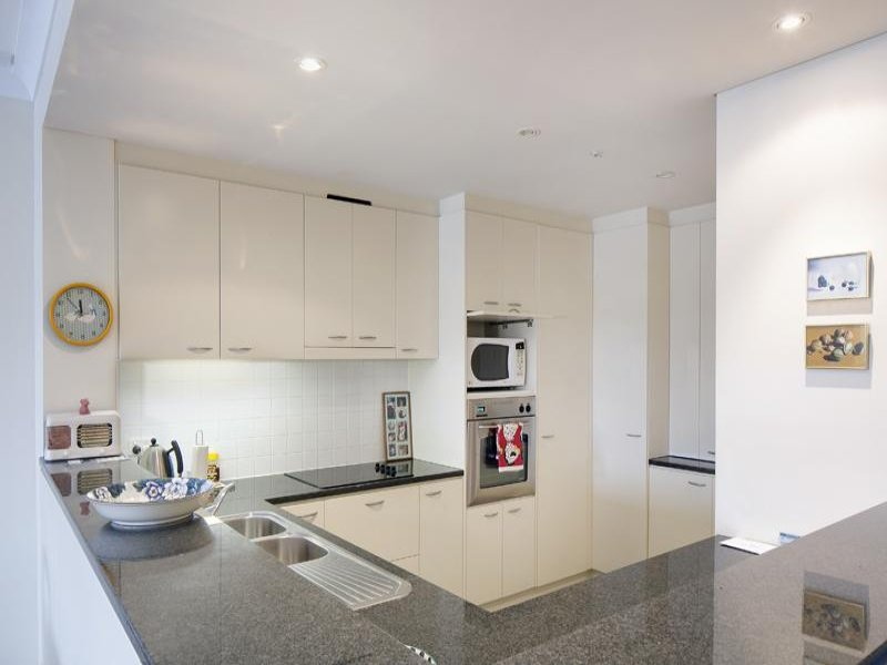 17/7 Holdfast Promenade, Glenelg Sold by Booth Real Estate - image 1