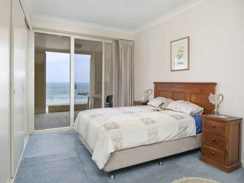 17/7 Holdfast Promenade, Glenelg Sold by Booth Real Estate - image 1
