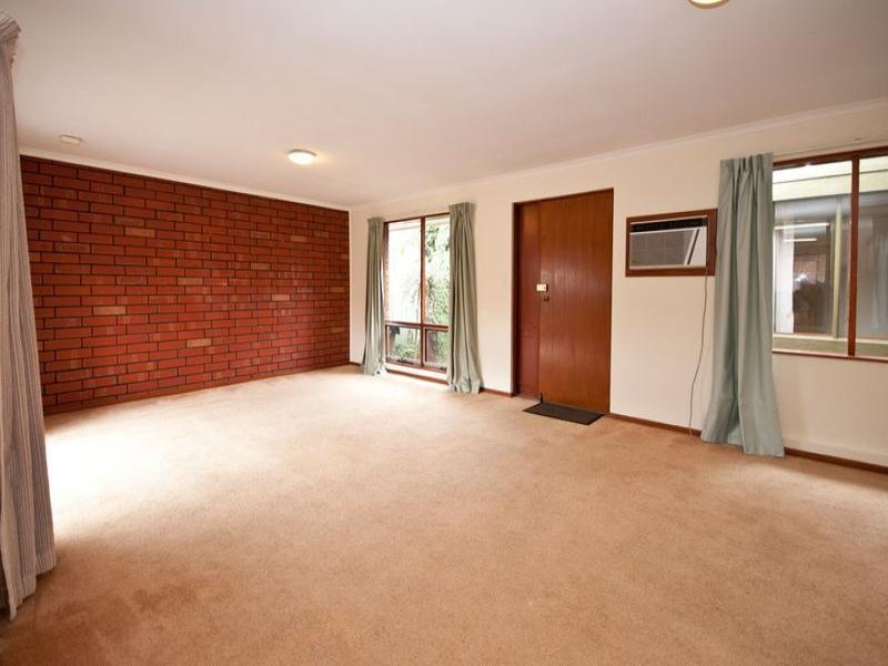 2/32 EVERARD AVENUE, Keswick Sold by Booth Real Estate - image 1