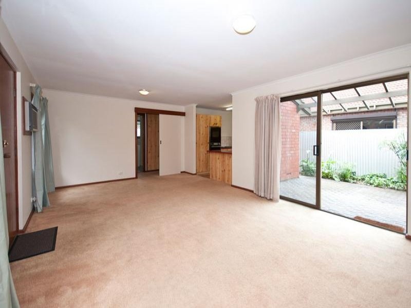 2/32 EVERARD AVENUE, Keswick Sold by Booth Real Estate - image 1