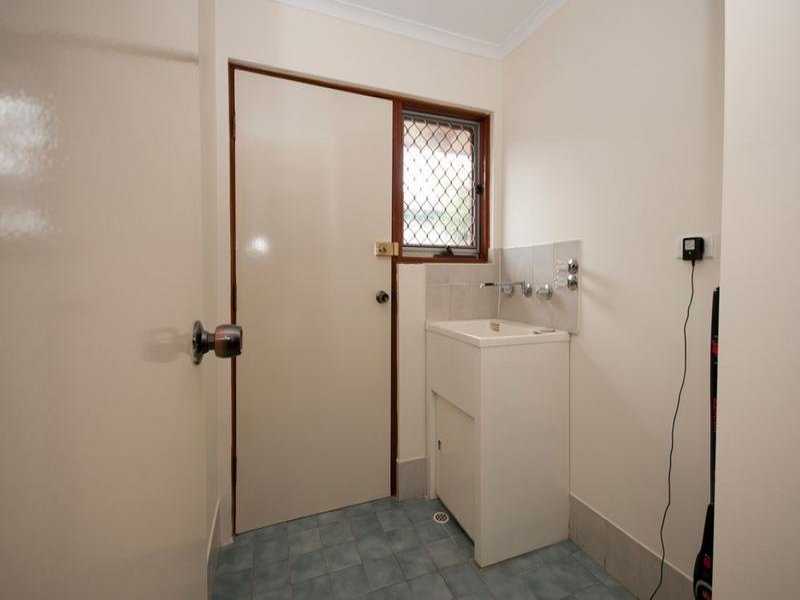 2/32 EVERARD AVENUE, Keswick Sold by Booth Real Estate - image 1