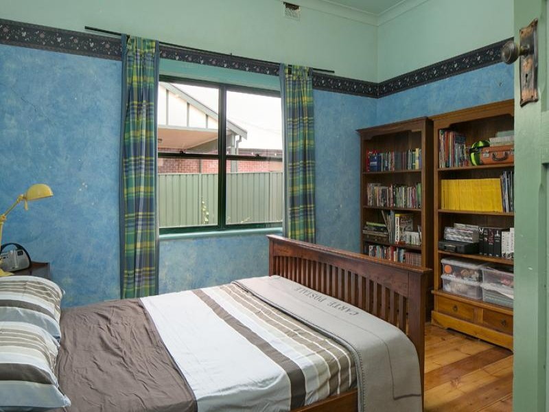 10 BIRKINSHAW AVENUE, Tranmere Sold by Booth Real Estate - image 1