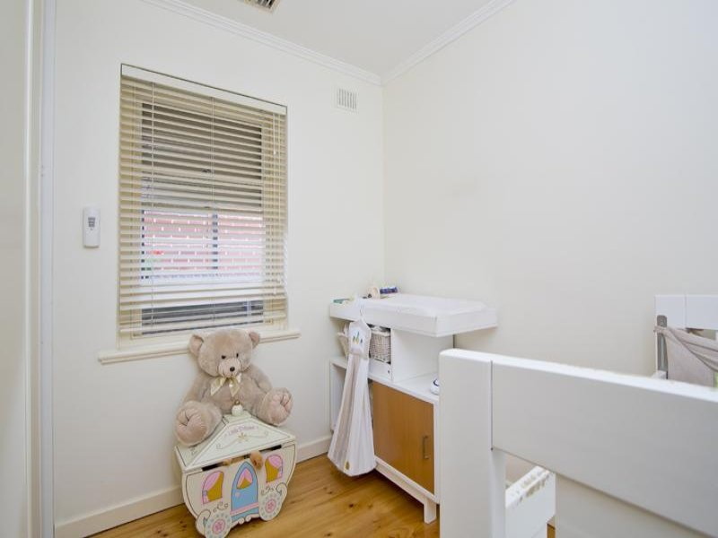 8 BIRKINSHAW AVENUE, Tranmere Sold by Booth Real Estate - image 1