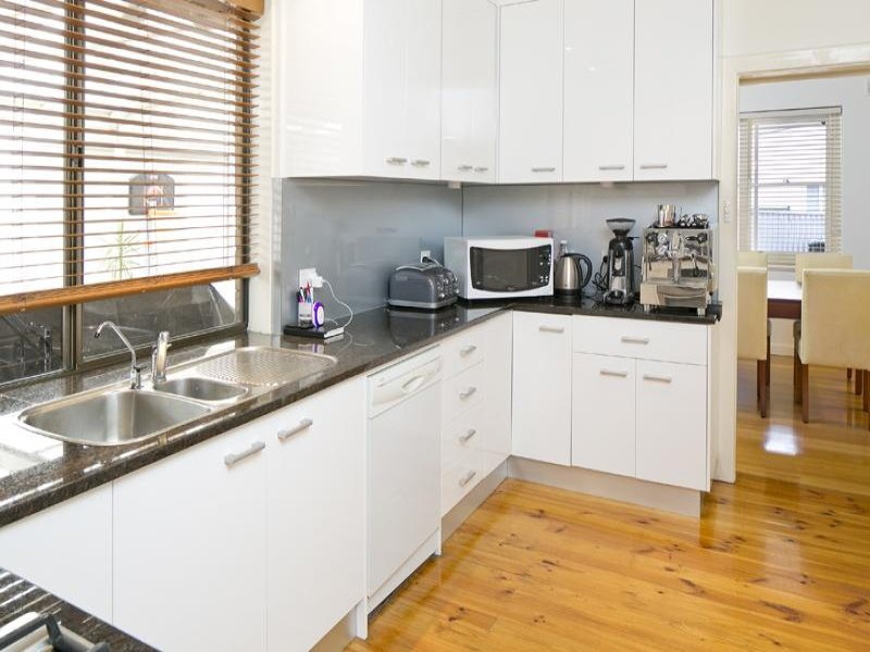 8 BIRKINSHAW AVENUE, Tranmere Sold by Booth Real Estate - image 1
