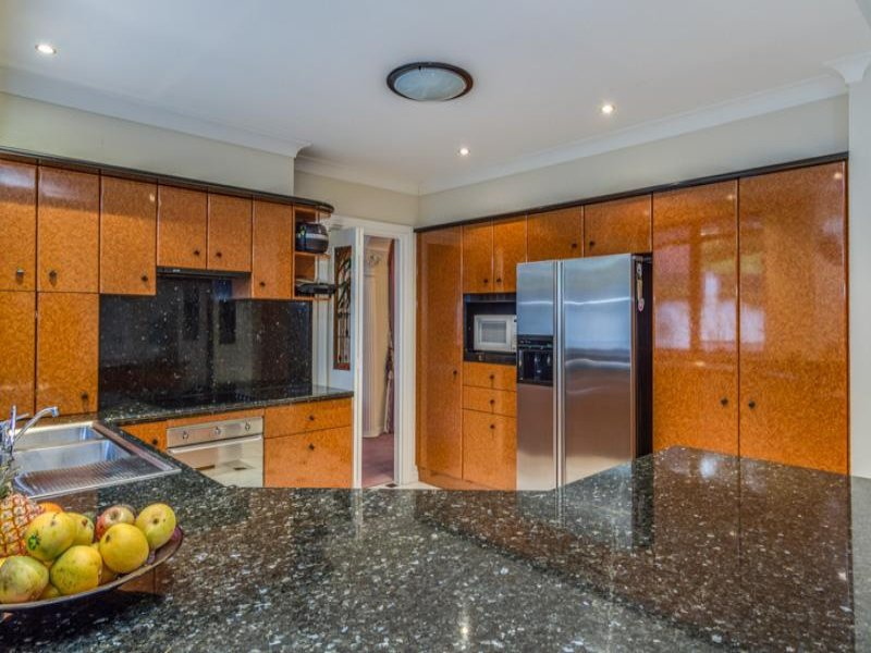 13 QUEENS CLOSE, North Adelaide Sold by Booth Real Estate - image 1