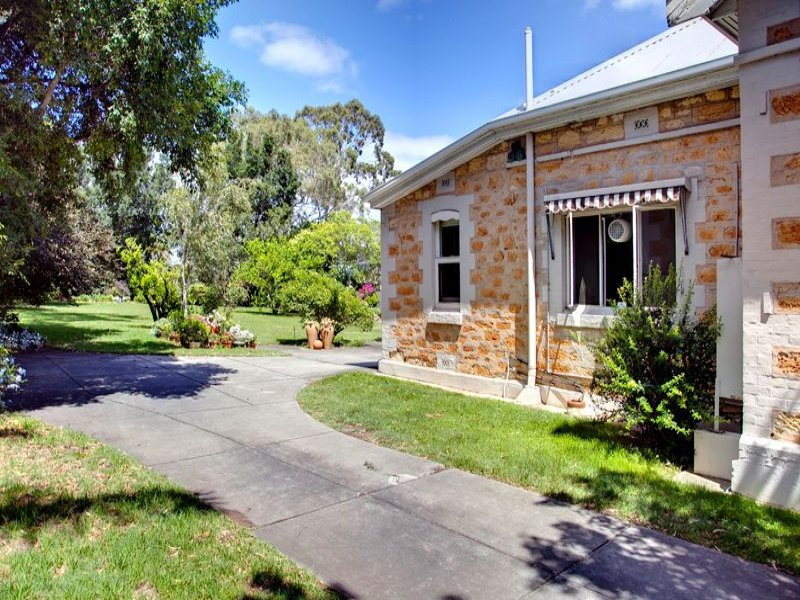 25 CROSS ROAD, Kingswood Sold by Booth Real Estate - image 1