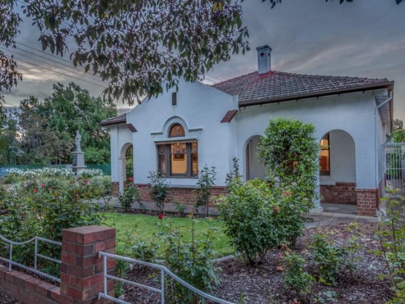 28 FIRST AVENUE, St Peters Sold by Booth Real Estate - image 1