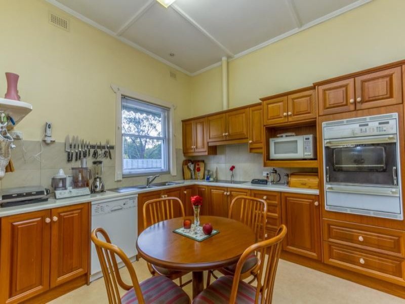 28 FIRST AVENUE, St Peters Sold by Booth Real Estate - image 1