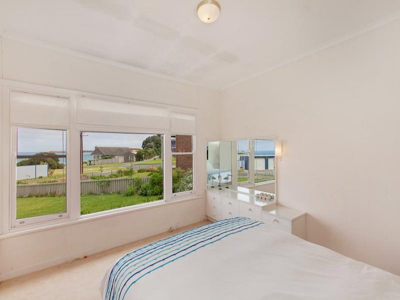 11 GRANITE GROVE, Hayborough Sold by Booth Real Estate - image 1