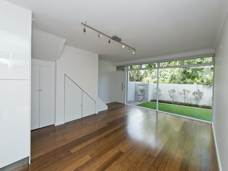 160 MILLS TERRACE, North Adelaide Sold by Booth Real Estate - image 1