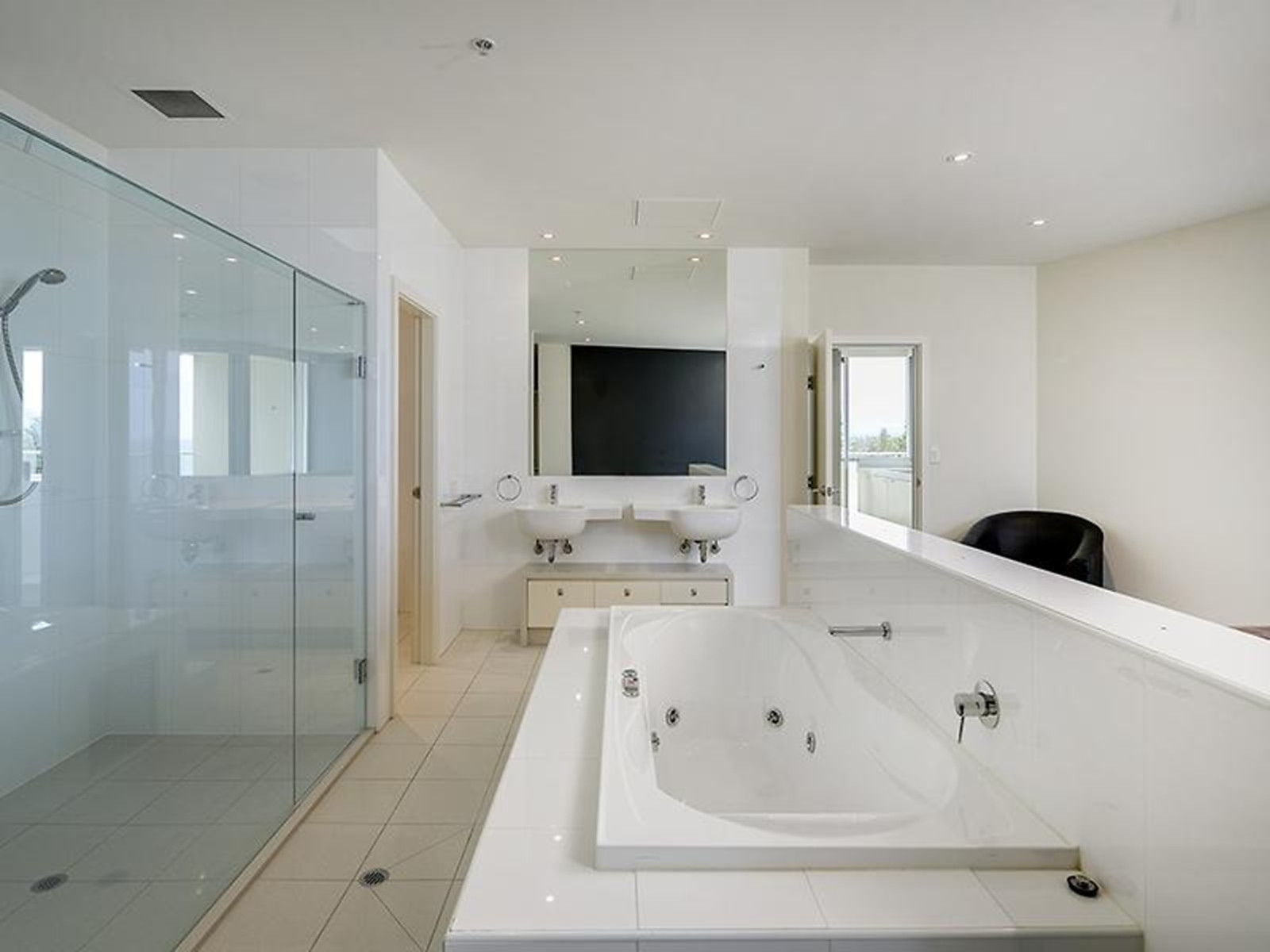 907/19 Holdfast Promenade, Glenelg Sold by Booth Real Estate - image 1
