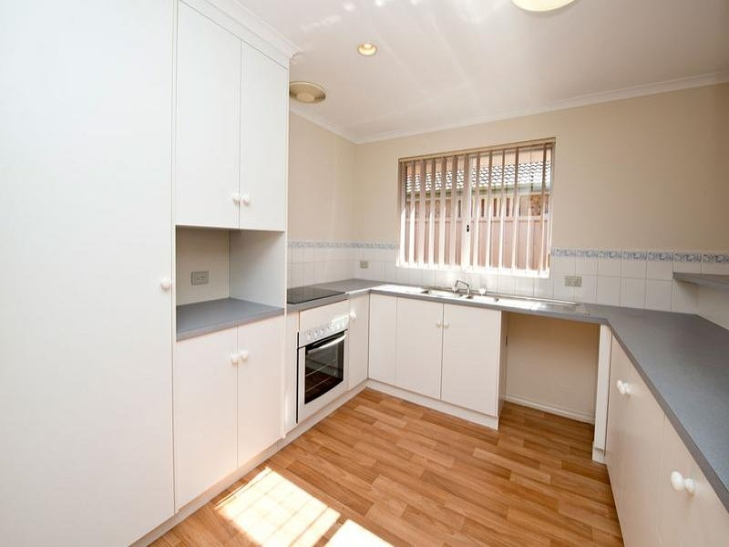 12 HOCKING CRESCENT, Pooraka Sold by Booth Real Estate - image 1