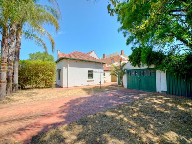 61 WELLINGTON SQ, North Adelaide Sold by Booth Real Estate - image 1