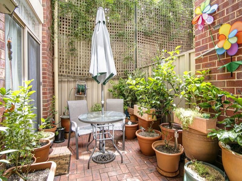 14 HALIFAX MEWS, Adelaide Sold by Booth Real Estate - image 1