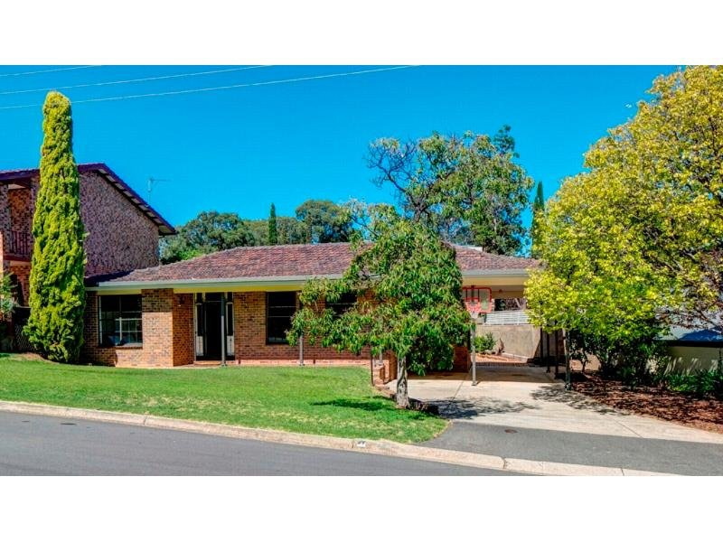 4 GREEN GATE CRESCENT, Beaumont Sold by Booth Real Estate - image 1
