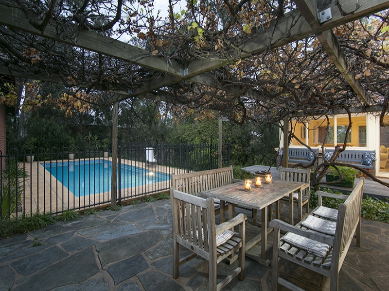 20 SOUTH TERRACE, Kensington Gardens Sold by Booth Real Estate - image 1
