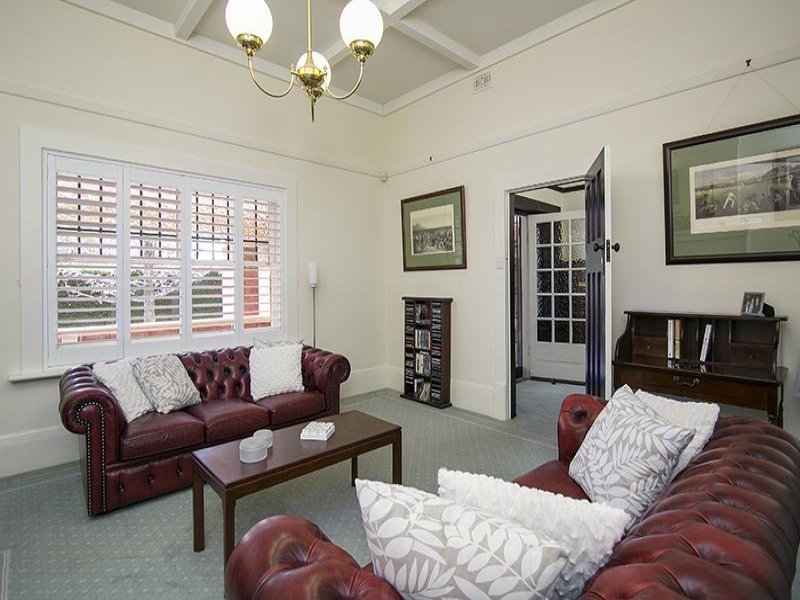 20 SOUTH TERRACE, Kensington Gardens Sold by Booth Real Estate - image 1